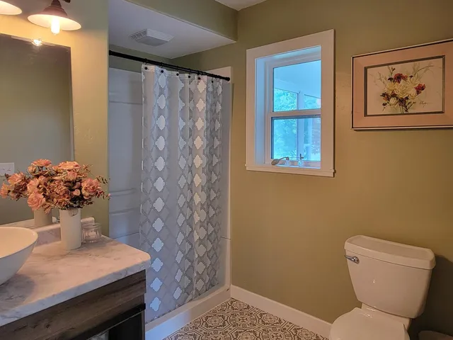 $199,000 | 325 Water Street, Iola, WI 54945