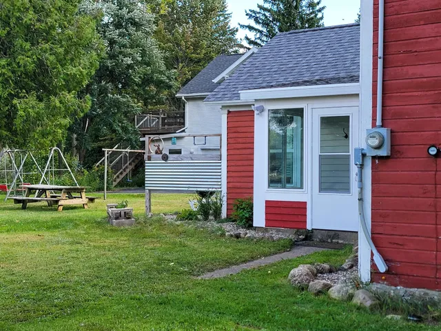 $199,000 | 325 Water Street, Iola, WI 54945