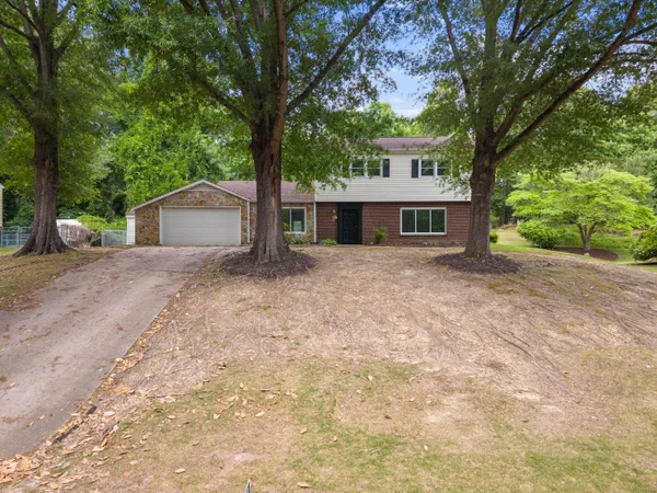 $2,400 | 528 River Oak Drive, Danville, VA 24541