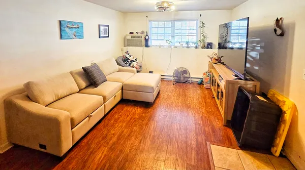 $200,000 | 3 Maple Crest Circle, Unit B, Holyoke, MA 01040