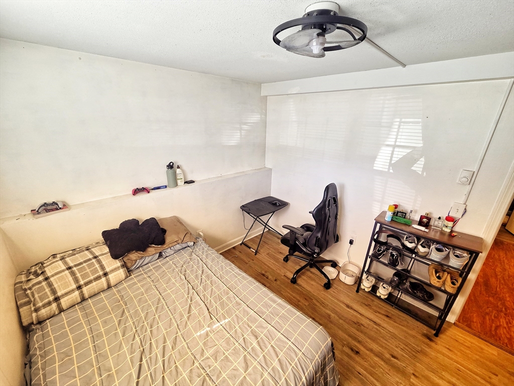 3 Maple Crest Circle, Unit B Holyoke, MA 01040 - Photo 6 of 7