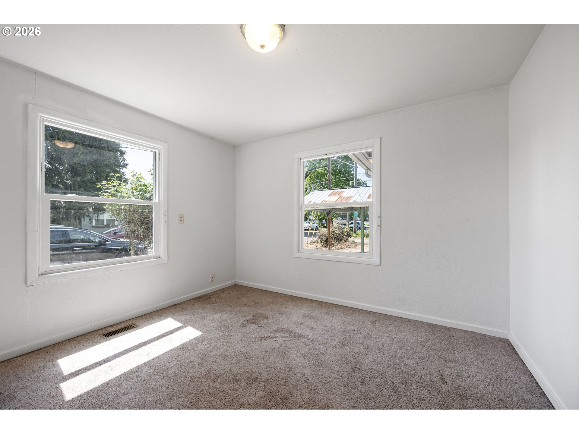 401 Deal Street Junction City, OR 97448 - Photo 11 of 31