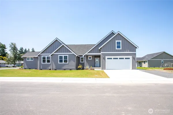 $534,500 | 400 West Third Street, Unit B, Everson, WA 98247