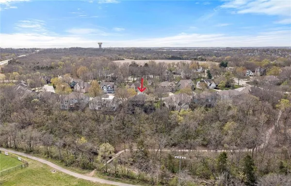 $675,000 | 2100 Southwest Walden Drive, Lee's Summit, MO 64081