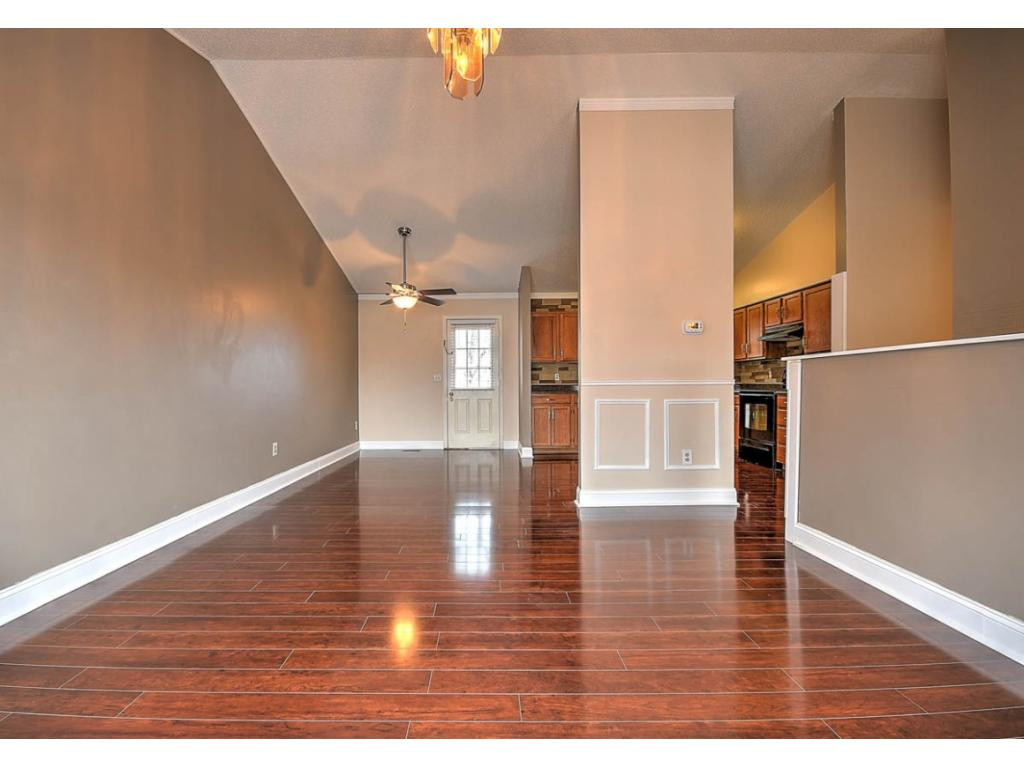 252 Springview Drive Gray, TN 37615 - Photo 5 of 33 Living Room with hardwood