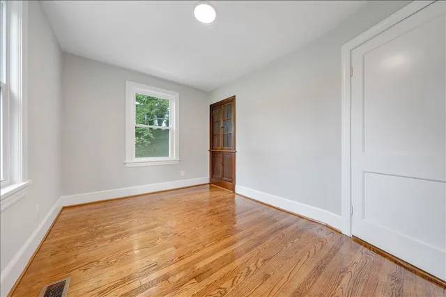 $1,600 | 1602 Redwood Road Southeast, Roanoke, VA 24014