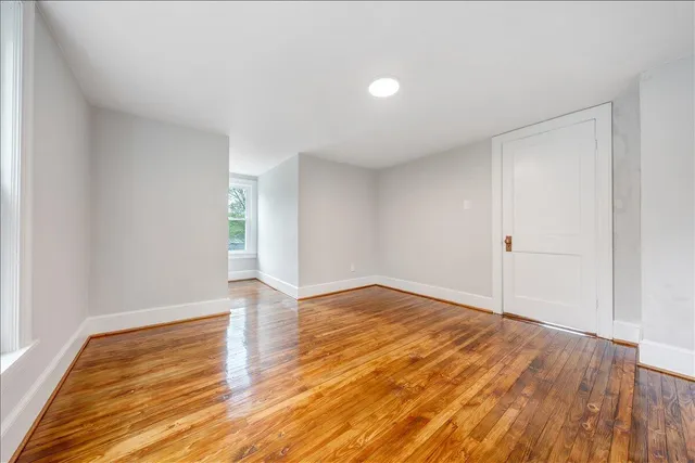 $1,600 | 1602 Redwood Road Southeast, Roanoke, VA 24014