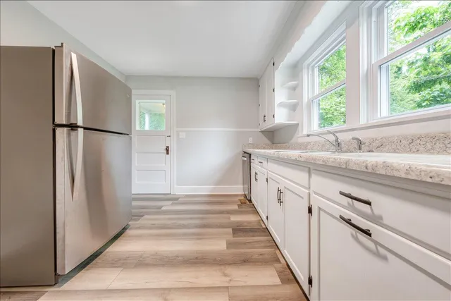 $1,600 | 1602 Redwood Road Southeast, Roanoke, VA 24014