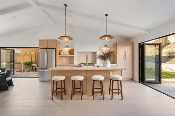 $1,619,000 | 1916 Laurel Road, Oceanside, CA 92054