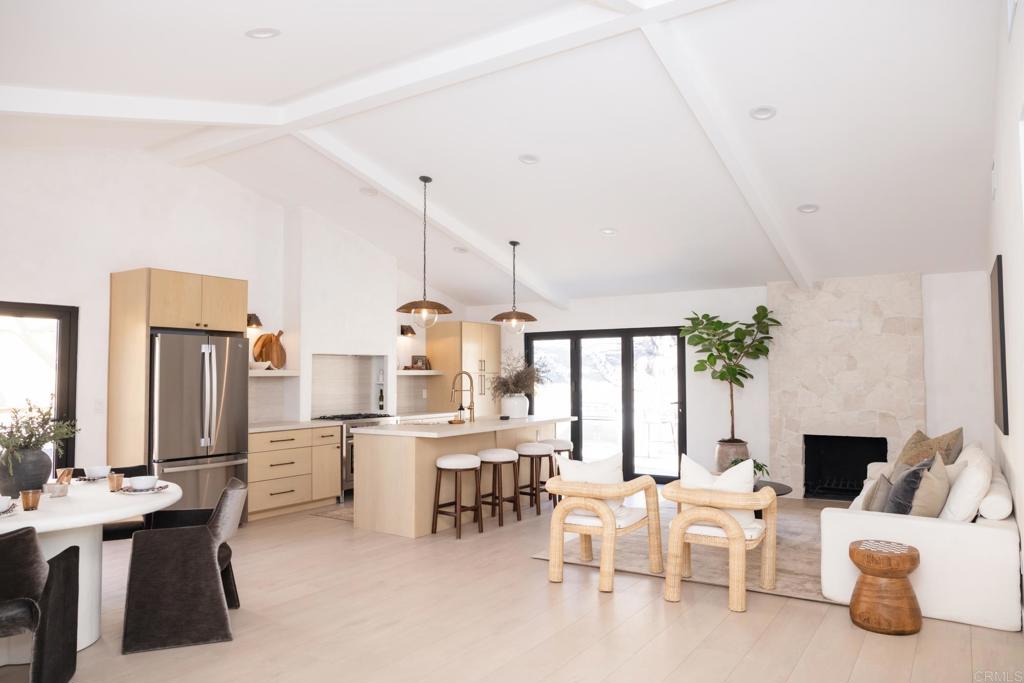 1916 Laurel Road Oceanside, CA 92054 - Photo 7 of 40