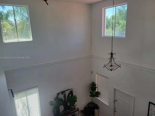 a view of entryway with a window