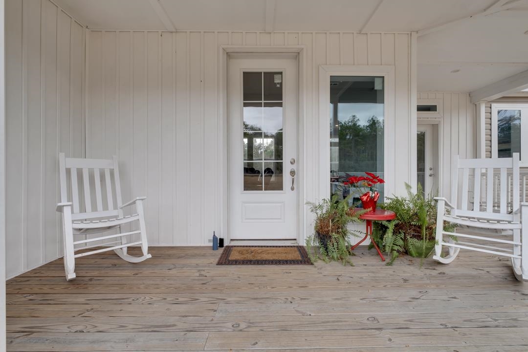 553 Oak Ridge Road East Tallahassee, FL 32305 - Photo 3 of 35