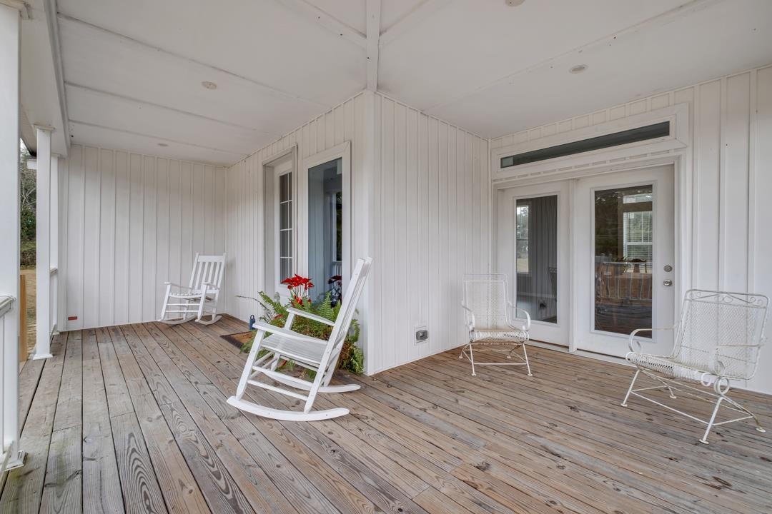 553 Oak Ridge Road East Tallahassee, FL 32305 - Photo 4 of 35