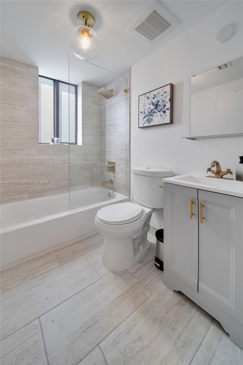 2162 Southwest 14th Terrace, Unit 101 Miami, FL 33145 - Photo 12 of 13