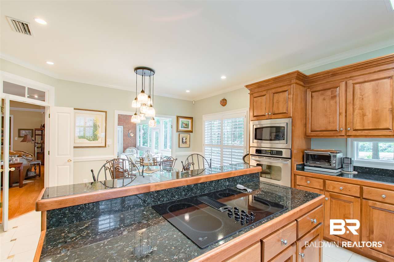136 Easton Circle Fairhope, AL 36532 - Photo 16 of 41 Kitchen Island