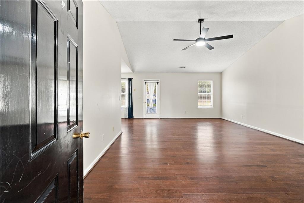 28 Autumn Ridge Drive Euharlee, GA 30145 - Photo 2 of 37 Gallery Image 2