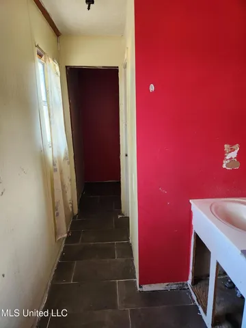 $165,000 | 1152 Highway 16, Canton, MS 39046