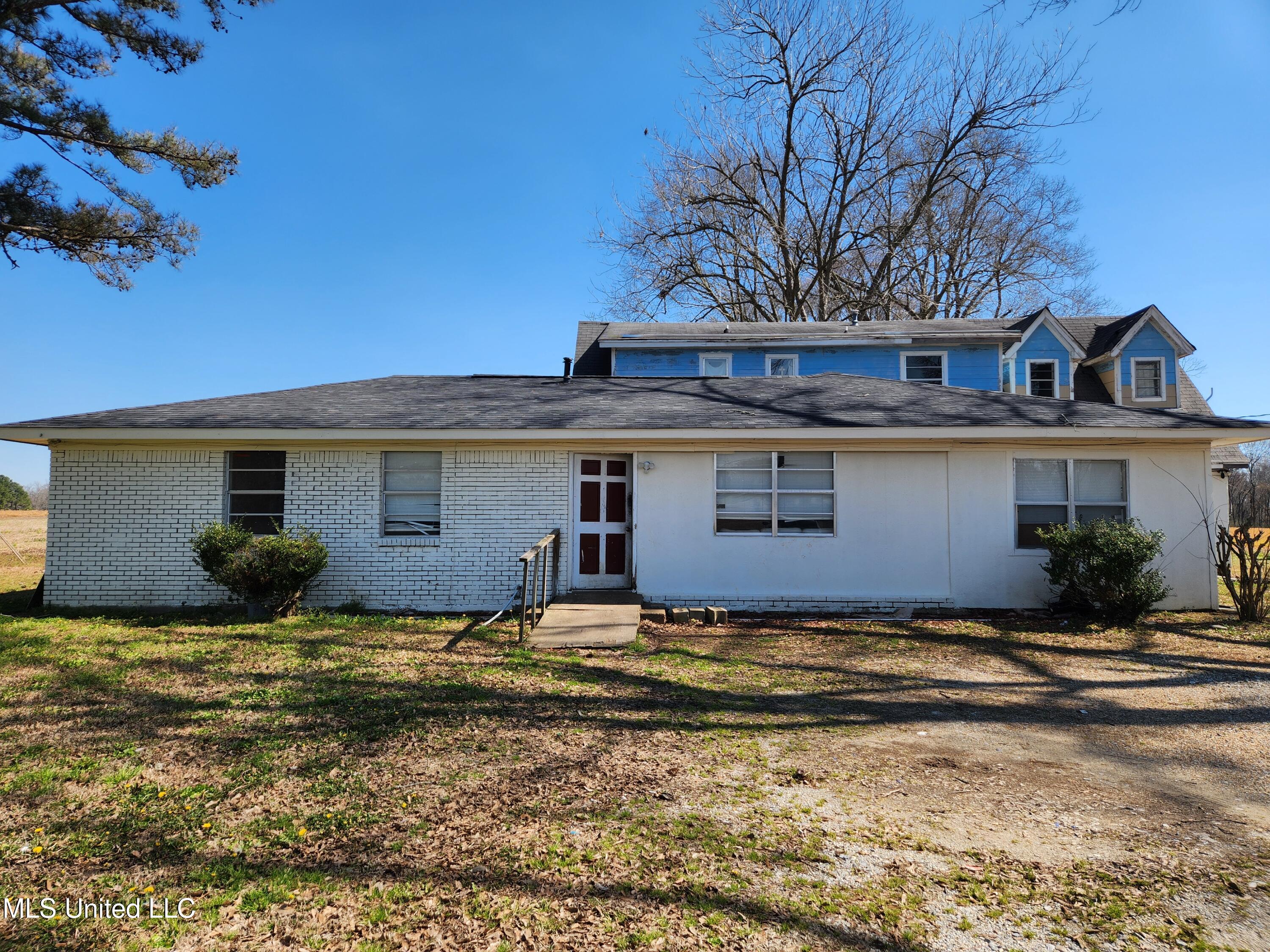 1152 Highway 16 Canton, MS 39046 - Photo 2 of 32 20250228_115823