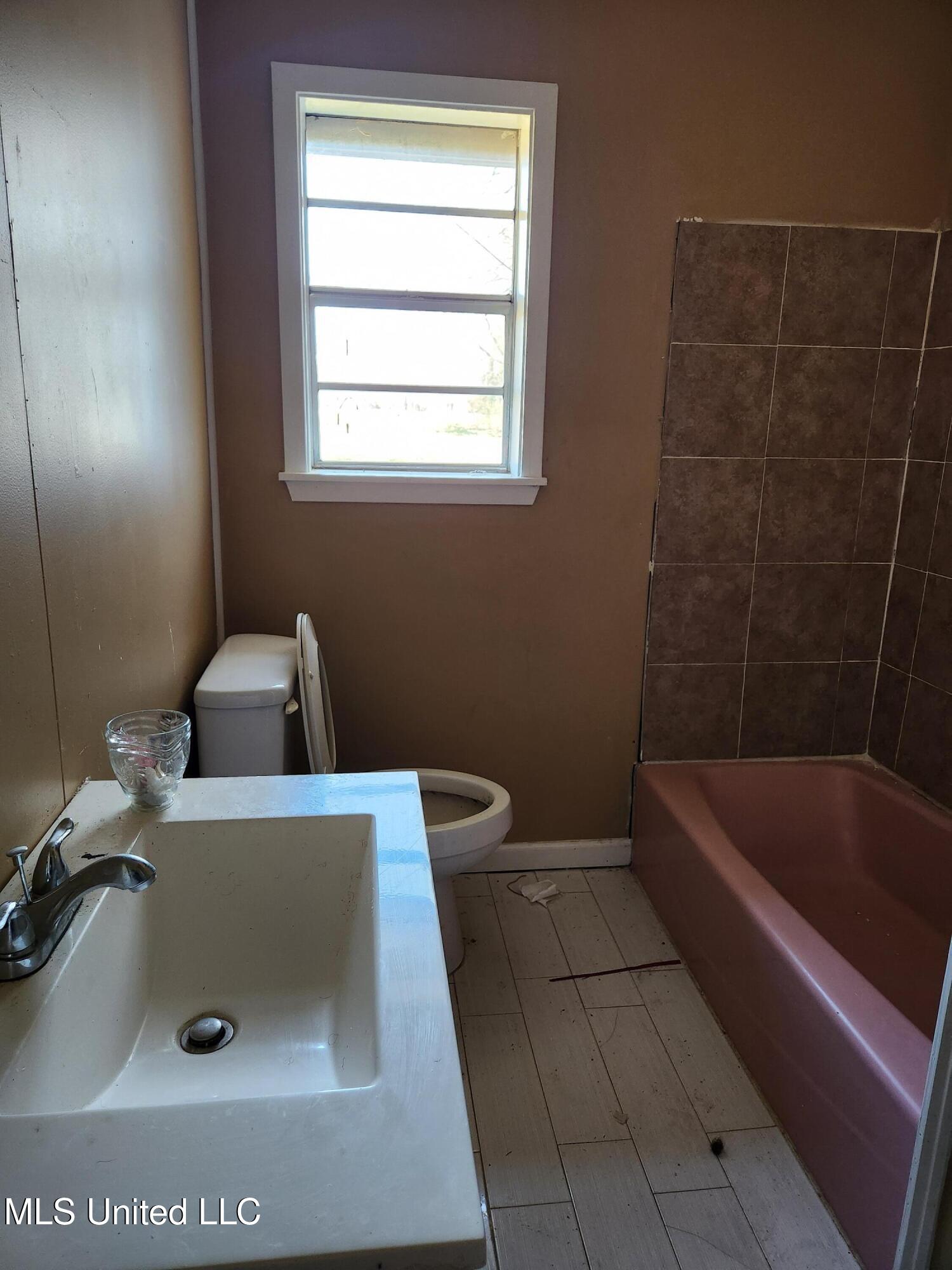 1152 Highway 16 Canton, MS 39046 - Photo 30 of 32 20250228_121815