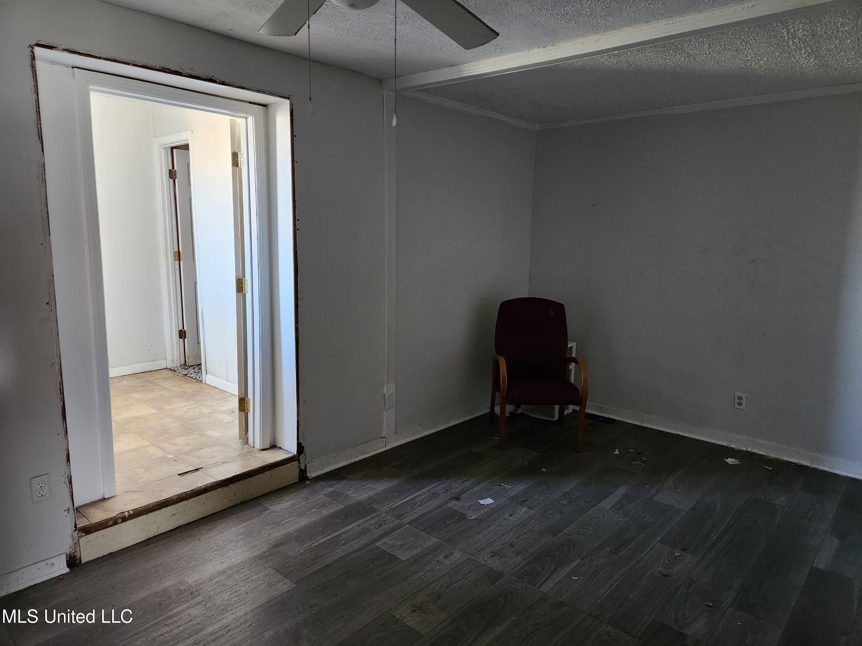 1152 Highway 16 Canton, MS 39046 - Photo 9 of 32 20250228_120902