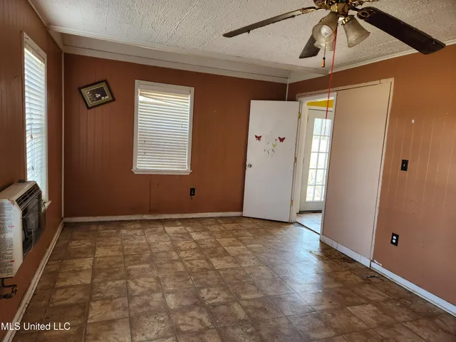 $165,000 | 1152 Highway 16, Canton, MS 39046