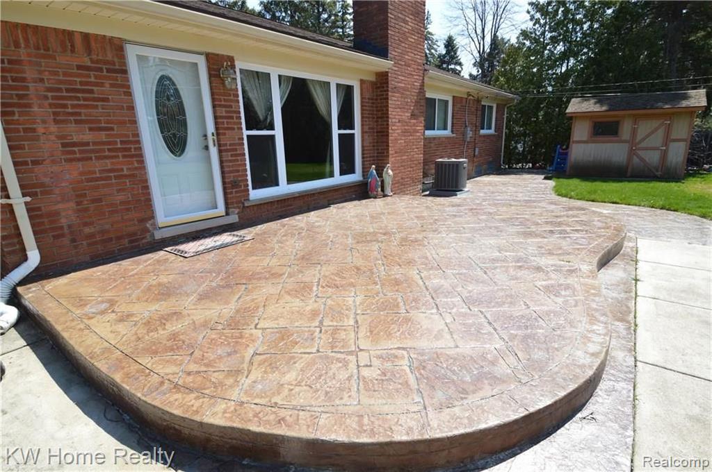 28163 Peppermill Road Farmington Hills, MI 48331 - Photo 27 of 31