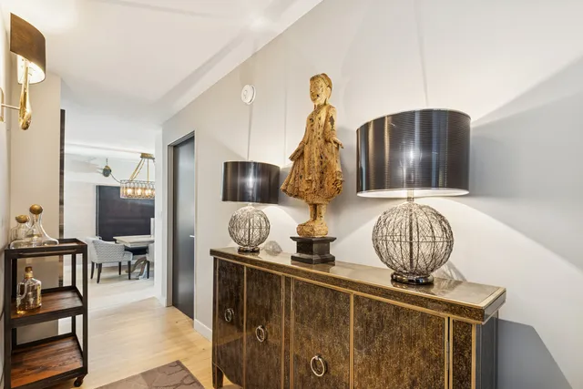 $1,850,000 | 322 West 57th Street, Unit 47K | Hell's Kitchen