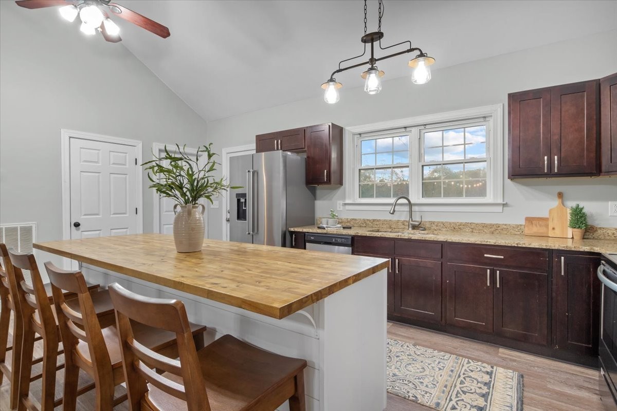 1072 Claylick Road White Bluff, TN 37187 - Photo 13 of 72 Gallery Image 13