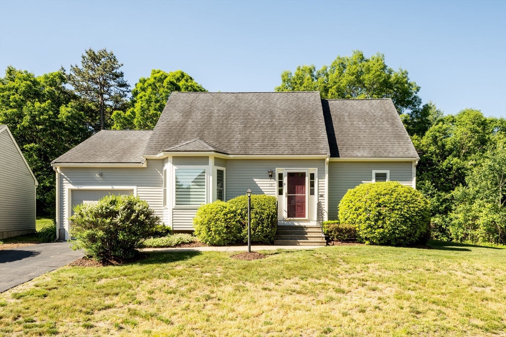 25 Country Side Road, Unit 25 Bellingham, MA 02019 - Photo 1 of 15