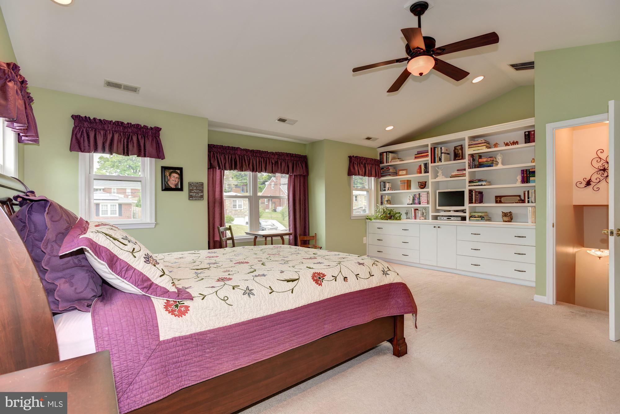 405 Waveland Road Baltimore, MD 21228 - Photo 9 of 29 Primary Bedroom