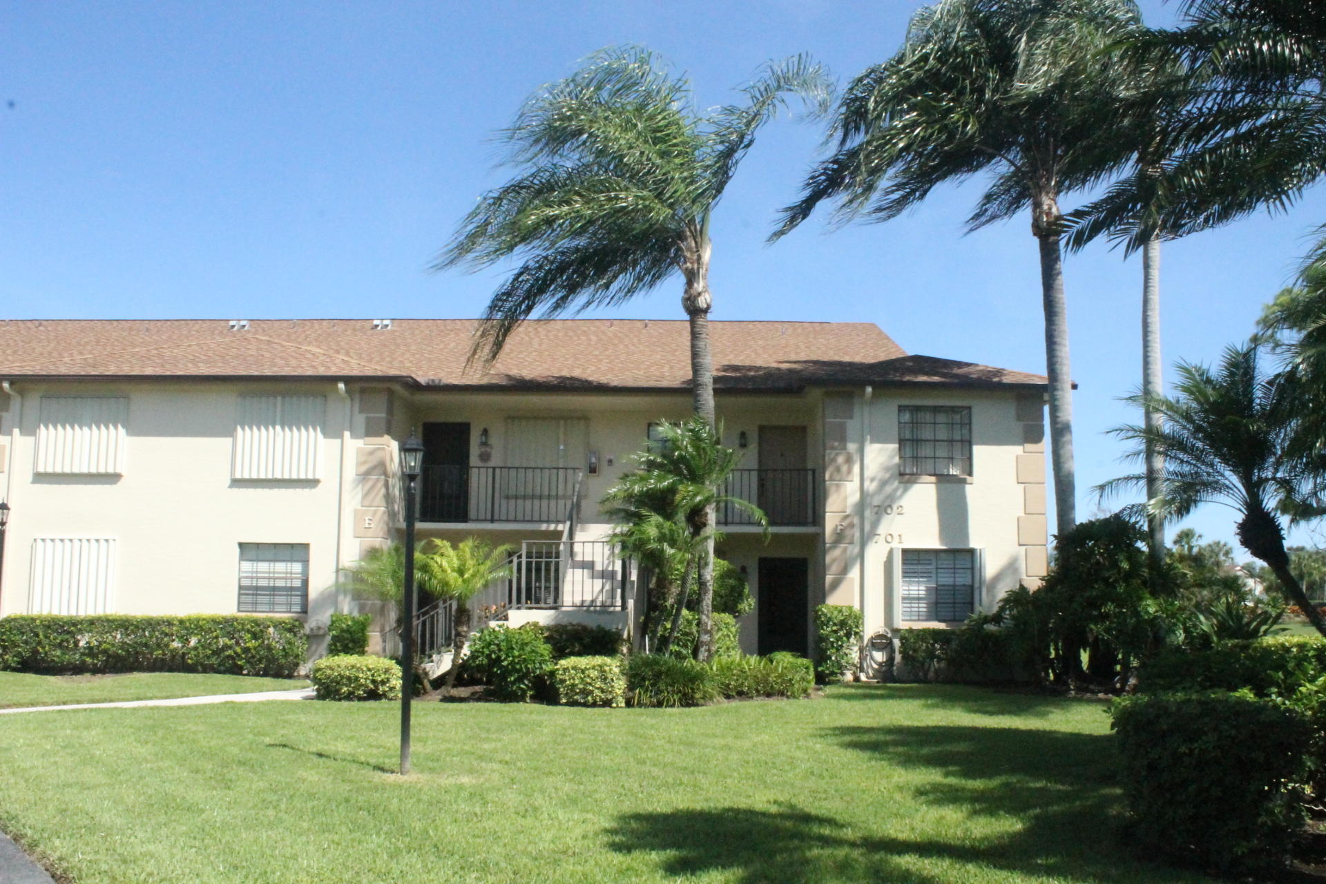 701 Pinecrest Circle, Unit E Jupiter, FL 33458 - Photo 1 of 28 IMG_2349