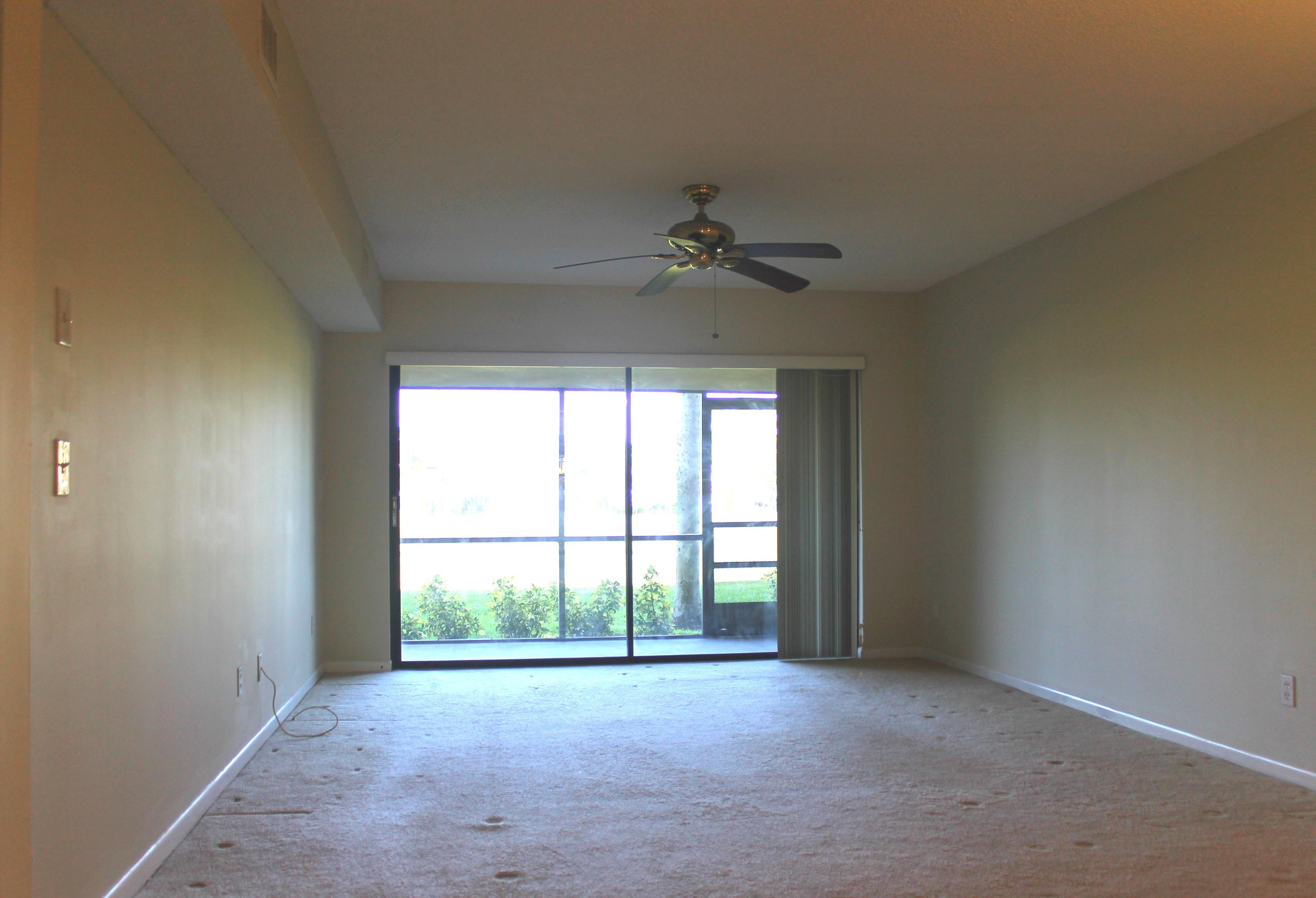 701 Pinecrest Circle, Unit E Jupiter, FL 33458 - Photo 4 of 28 IMG_9515