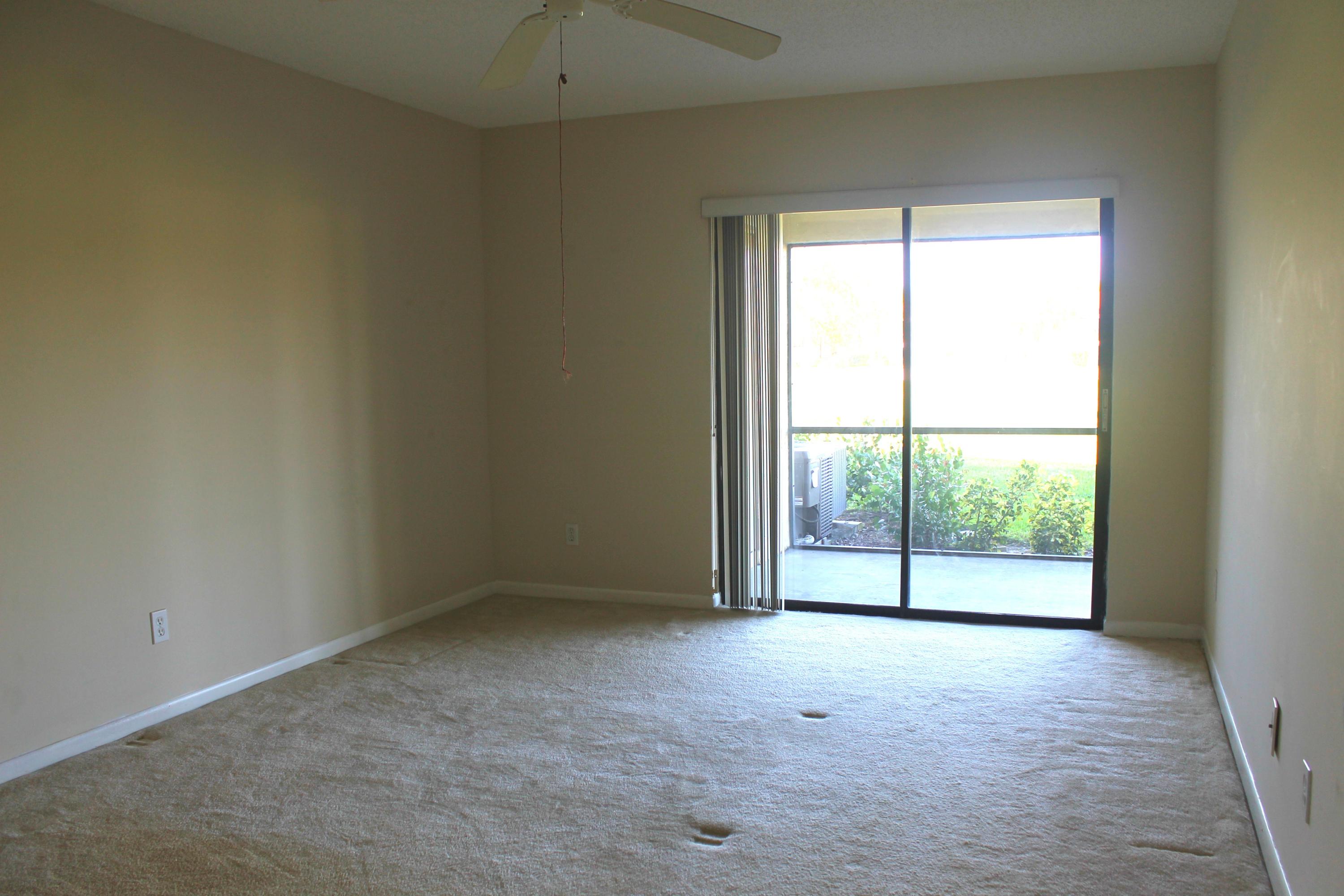 701 Pinecrest Circle, Unit E Jupiter, FL 33458 - Photo 7 of 28 IMG_9510