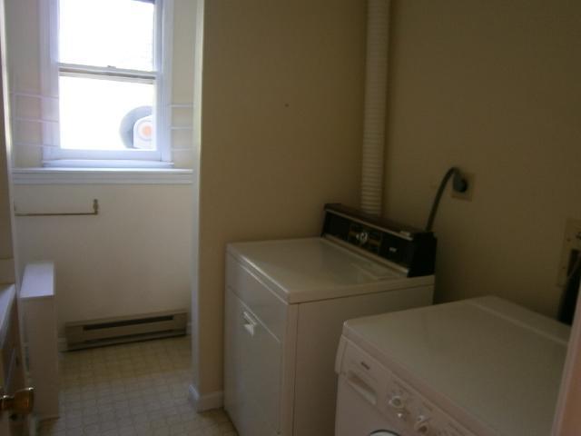 298 Nye Road Centerville, MA 02632 - Photo 20 of 26 a utility room with dryer and washer