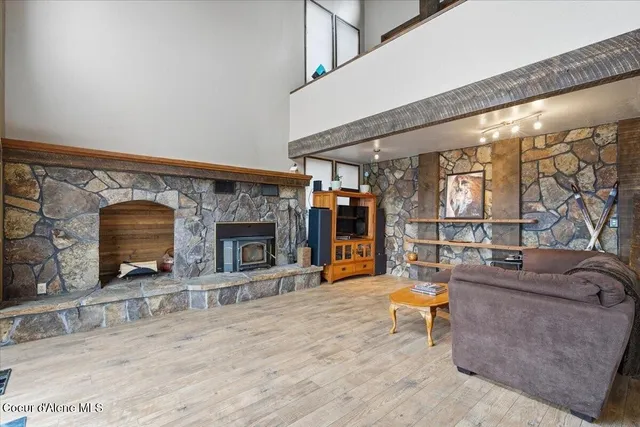 $1,595,000 | 2395 South Silver Beach Road, Coeur D'Alene, ID 83814