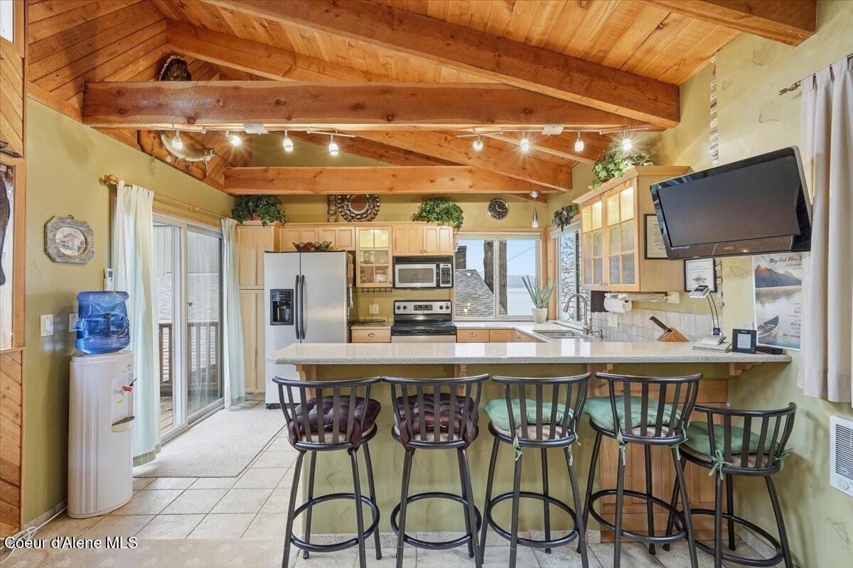 2395 South Silver Beach Road Coeur D'Alene, ID 83814 - Photo 35 of 47 Private Guest House