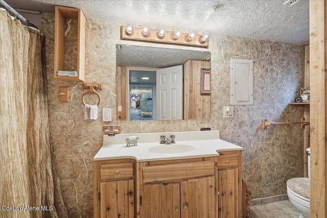 $1,595,000 | 2395 South Silver Beach Road, Coeur D'Alene, ID 83814