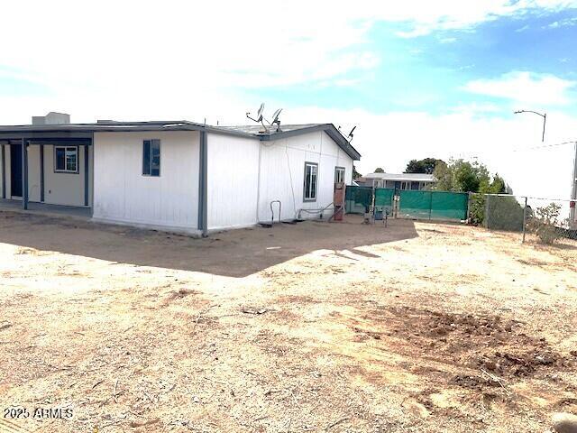 2853 East Marco Polo Road Phoenix, AZ 85050 - Photo 8 of 25 a view of a backyard of the house