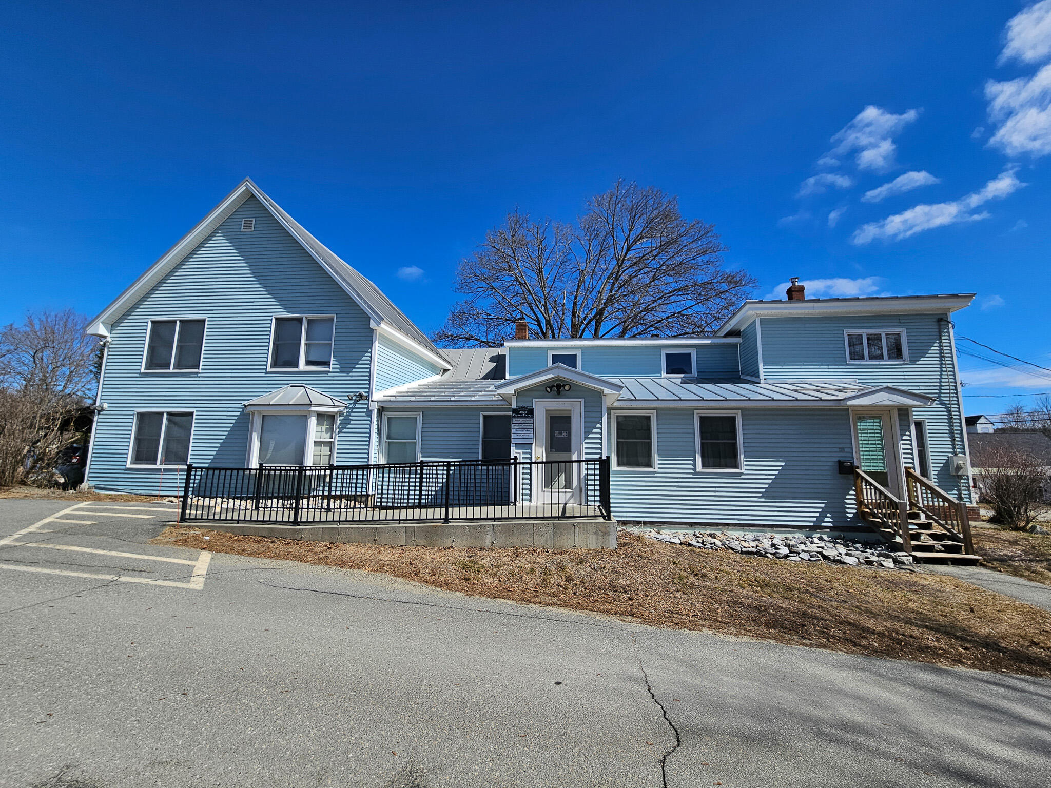 128 Middle Street Farmington, ME 04938 - Photo 4 of 117 20260404_121551