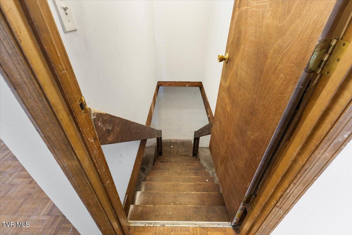 216 Fitzsimmons Hill Road Elizabethton, TN 37643 - Photo 31 of 39 30-128A9475