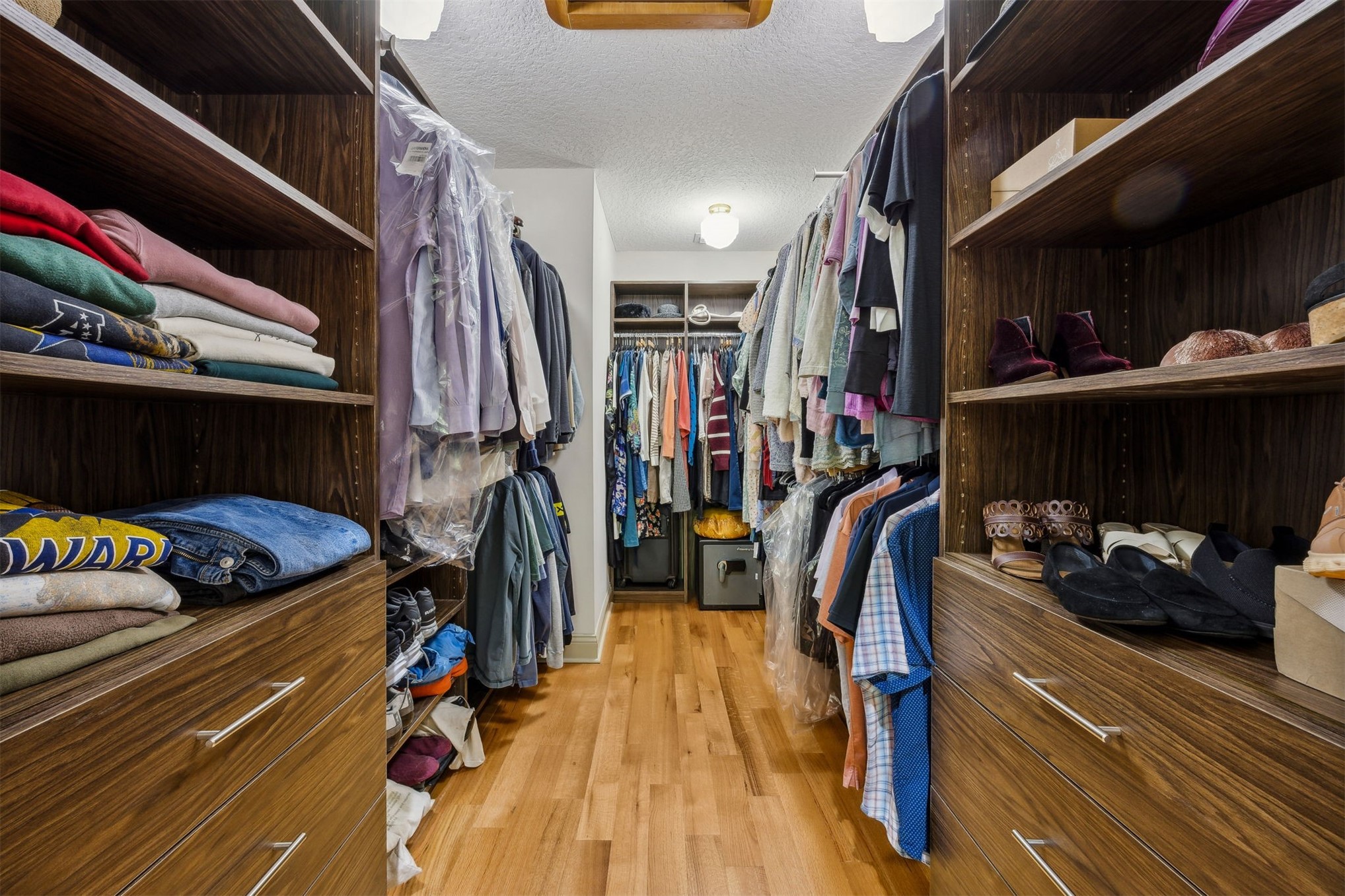 25 Beach Walker Road Fernandina Beach, FL 32034 - Photo 21 of 38 Primary Closet