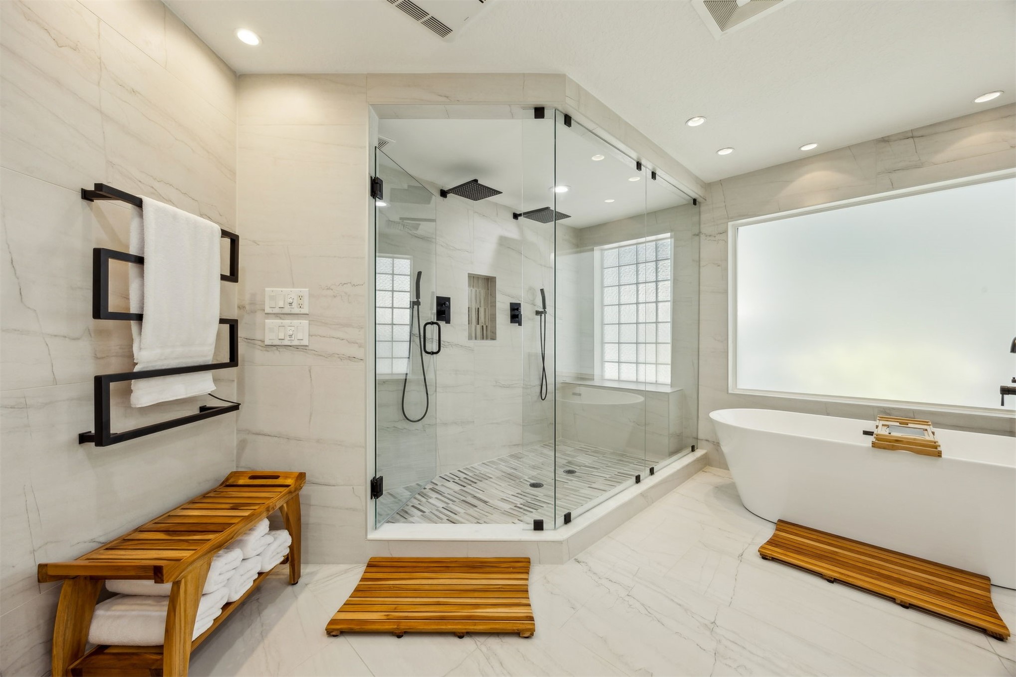 25 Beach Walker Road Fernandina Beach, FL 32034 - Photo 23 of 38 Primary Bathroom