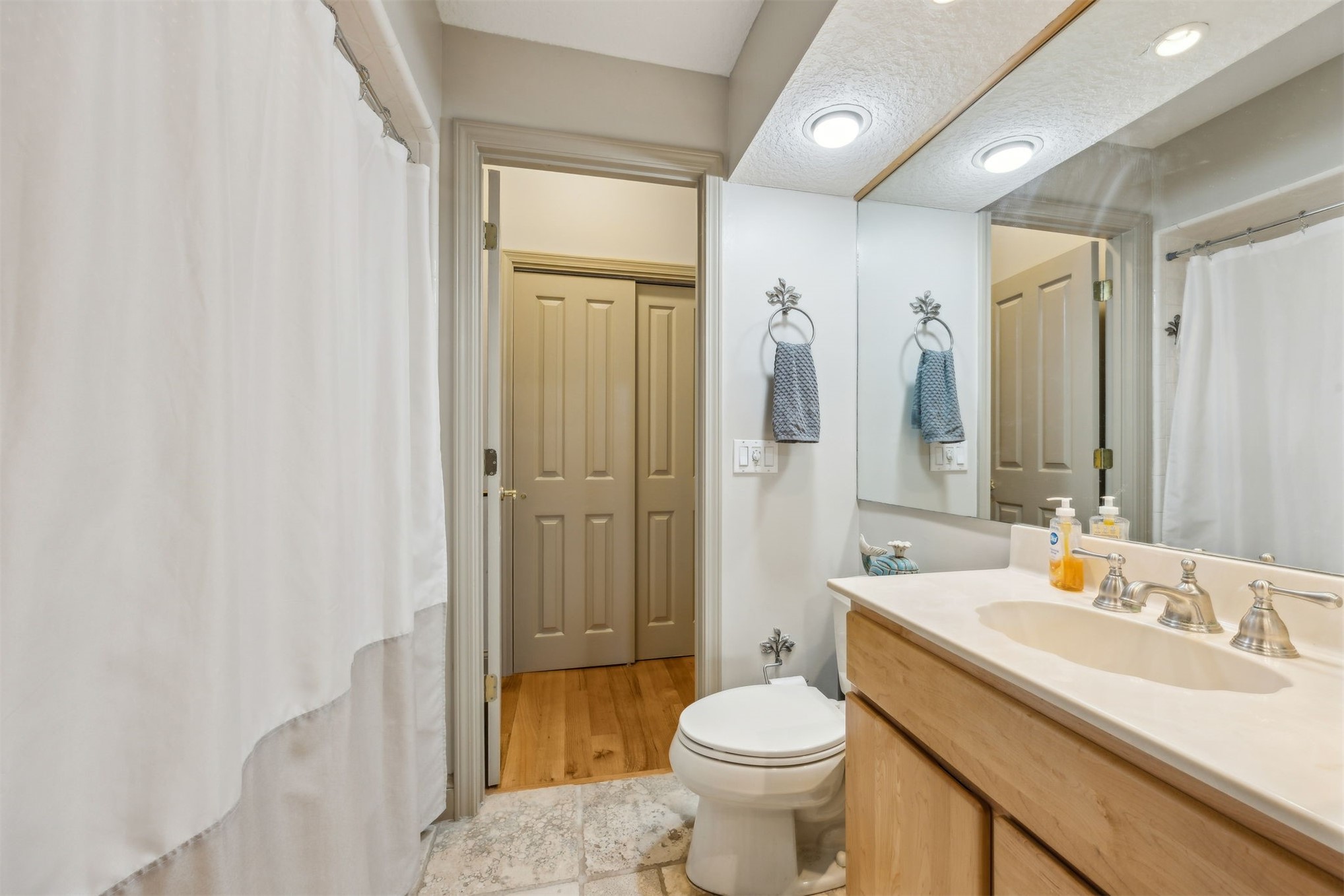 25 Beach Walker Road Fernandina Beach, FL 32034 - Photo 25 of 38 Bathroom