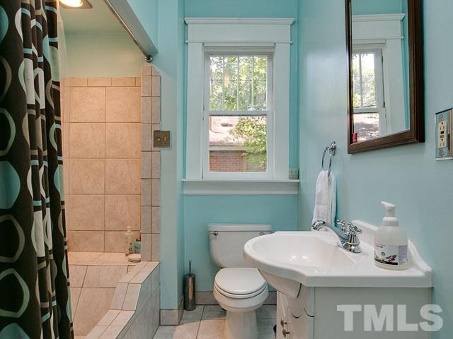 2204 Chapel Hill Road Durham, NC 27707 - Photo 11 of 22 Gallery Image 11