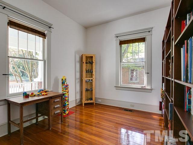 2204 Chapel Hill Road Durham, NC 27707 - Photo 12 of 22 Gallery Image 12