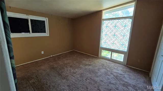 $139,000 | 1030 Robinwood Drive, Florissant, MO 63033