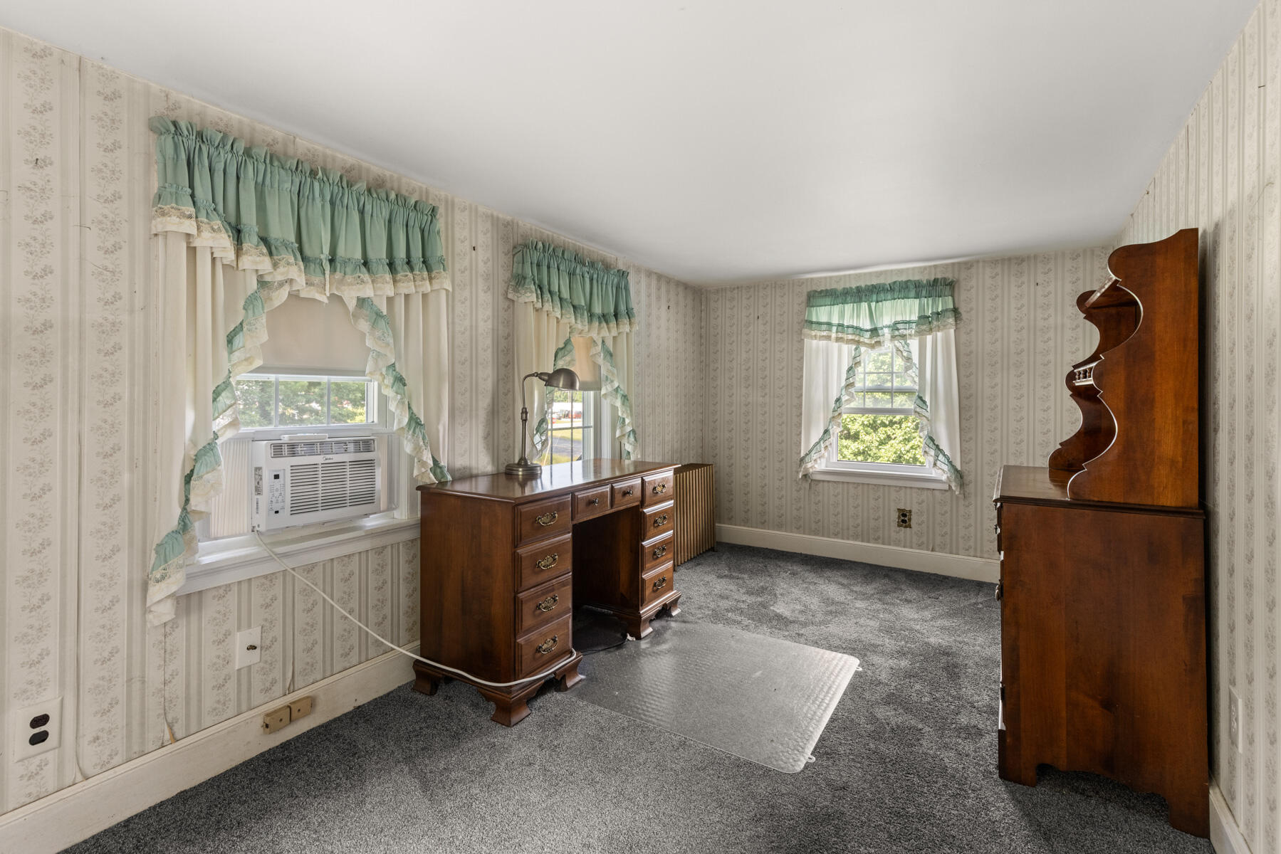 134 School Street Berwick, ME 03901 - Photo 8 of 33 LaBrie-Media-Photos-1