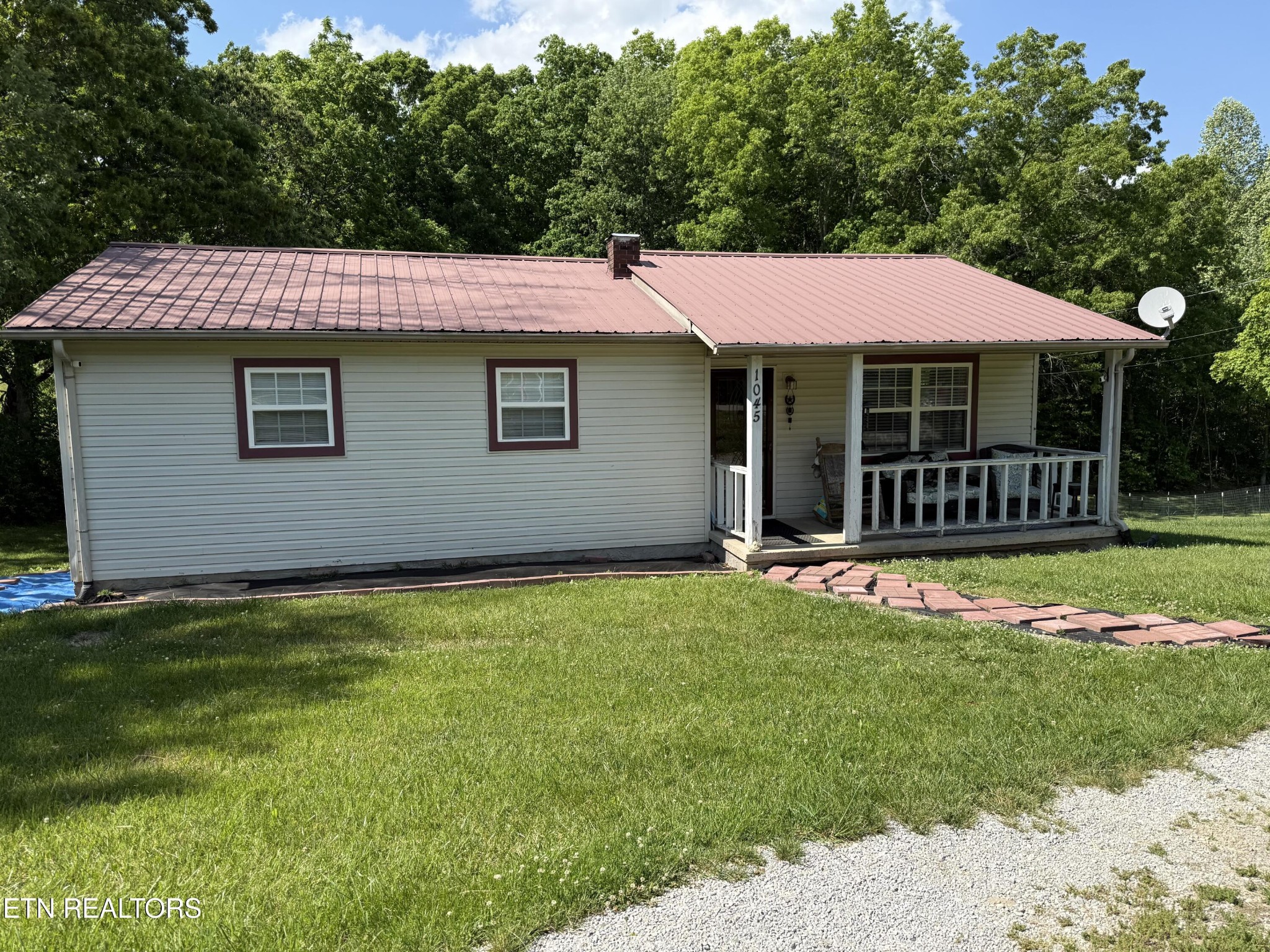 1045 Pearl Hinds Road Jamestown, TN 38556 - Photo 3 of 16