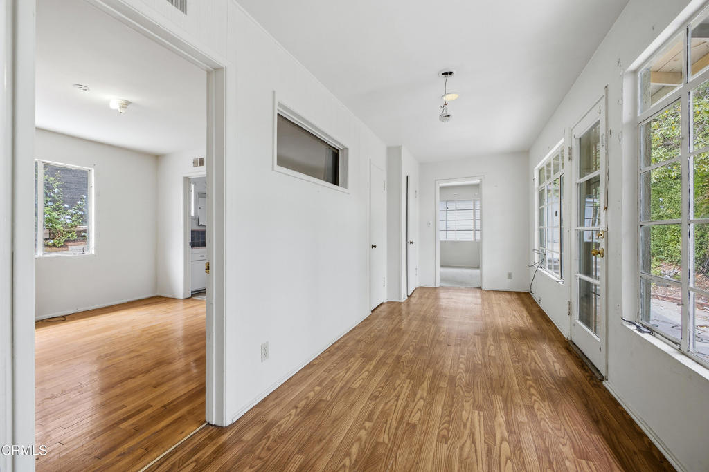 808 Valley View Road South Pasadena, CA 91030 - Photo 6 of 13 06 - Valley View (808)