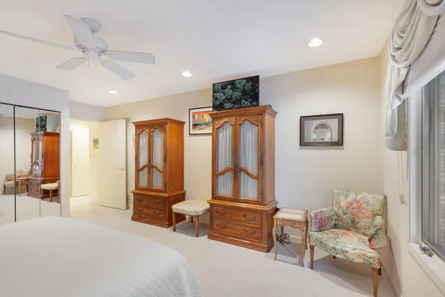 $639,900 | 232 Arrowwood Drive, Northbrook, IL 60062